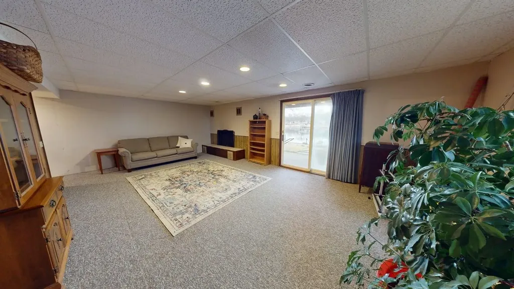 1035 Cantabrian Drive Lake Isabella Village MI 48893