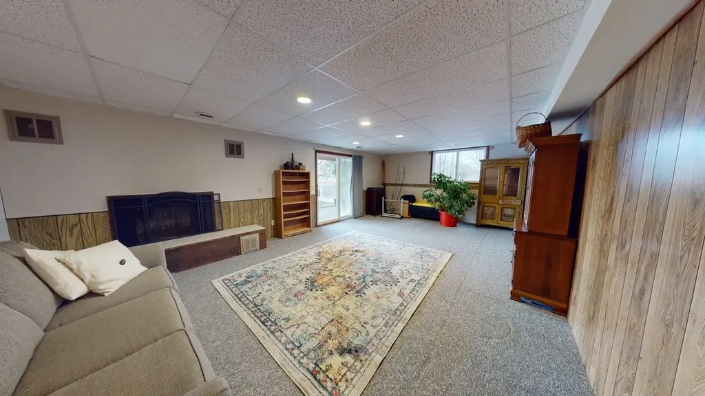 1035 Cantabrian Drive Lake Isabella Village MI 48893
