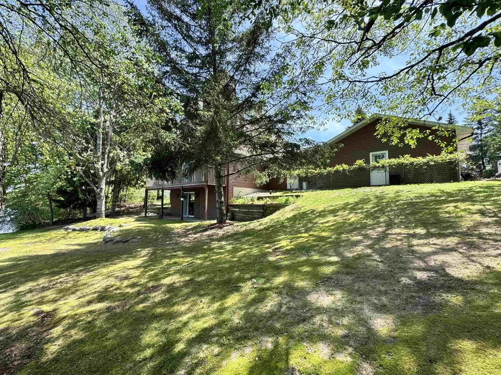 1035 Cantabrian Drive Lake Isabella Village MI 48893