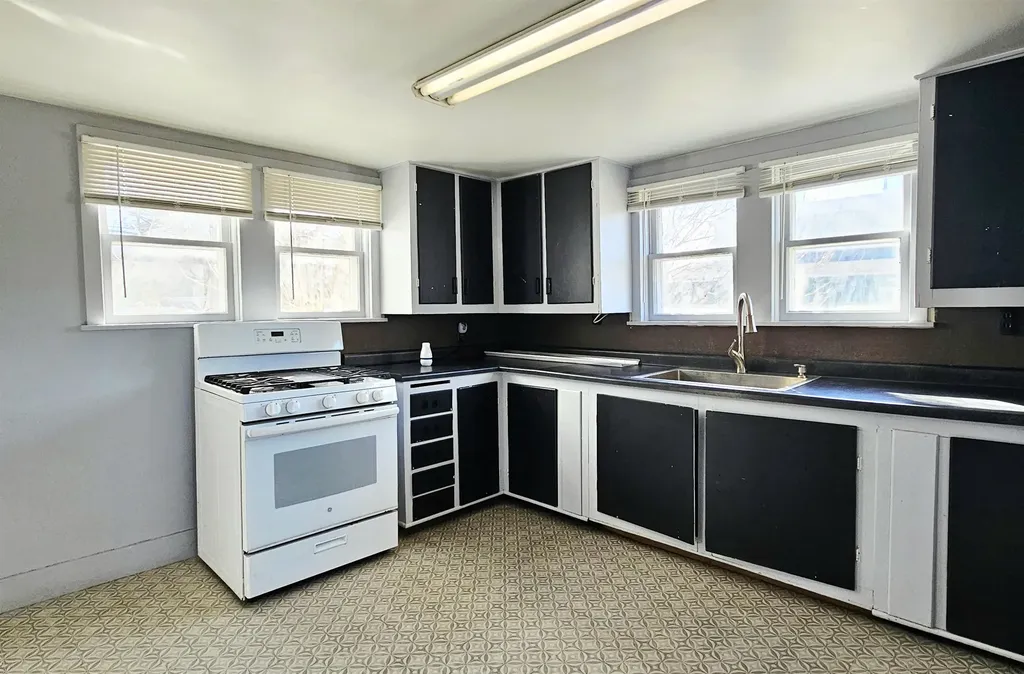 6707 N Lumberjack Road Seville Township MI 48877