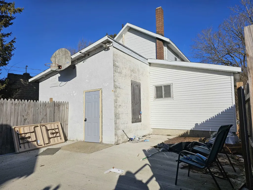6707 N Lumberjack Road Seville Township MI 48877