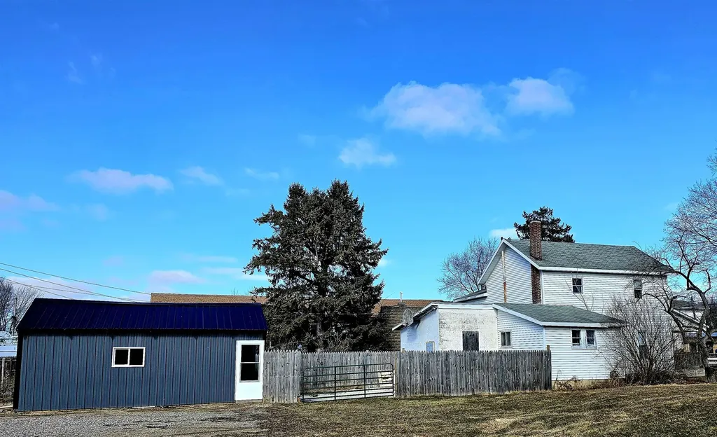 6707 N Lumberjack Road Seville Township MI 48877