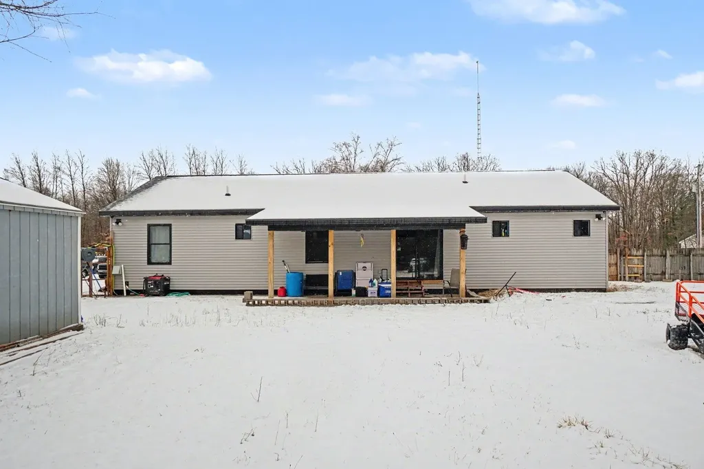 11115 E Valley Chippewa Township MI 48858