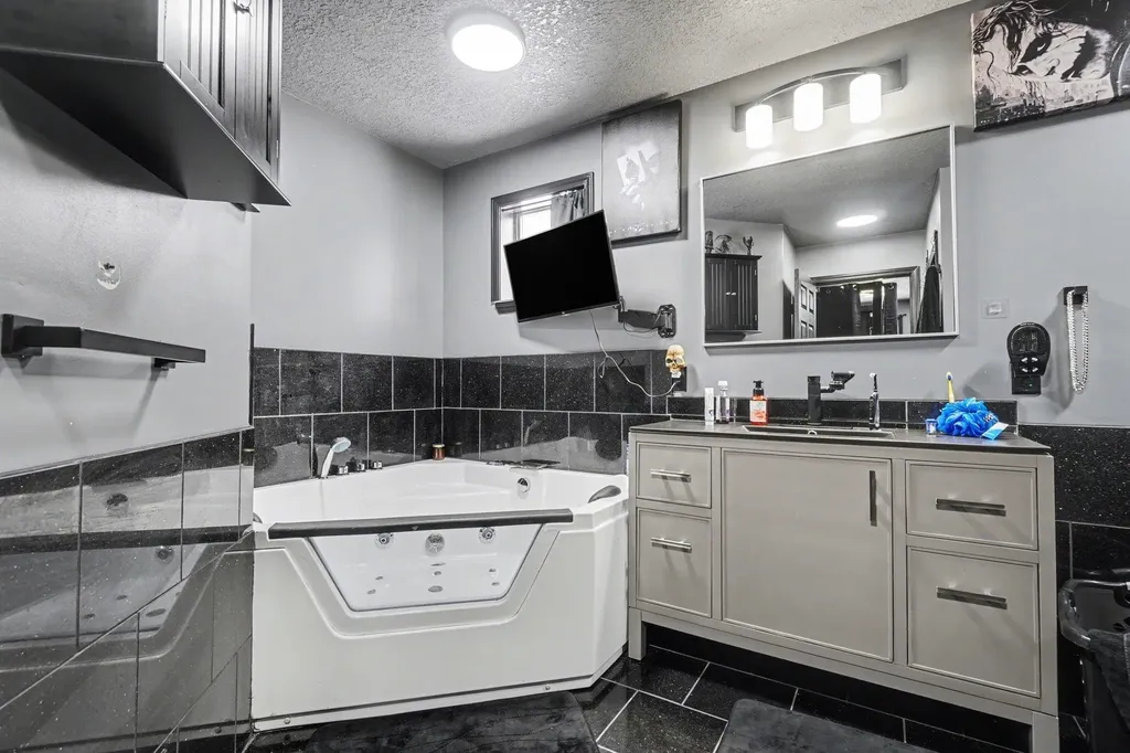11115 E Valley Chippewa Township MI 48858