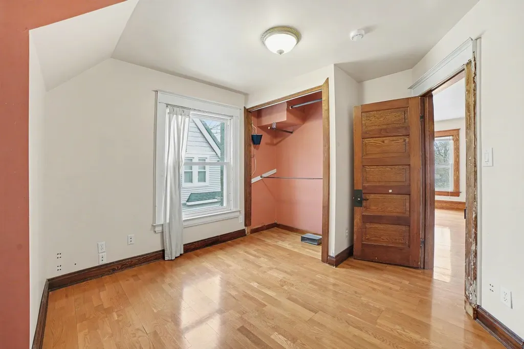 309 Grant Avenue Alma City MI 48801