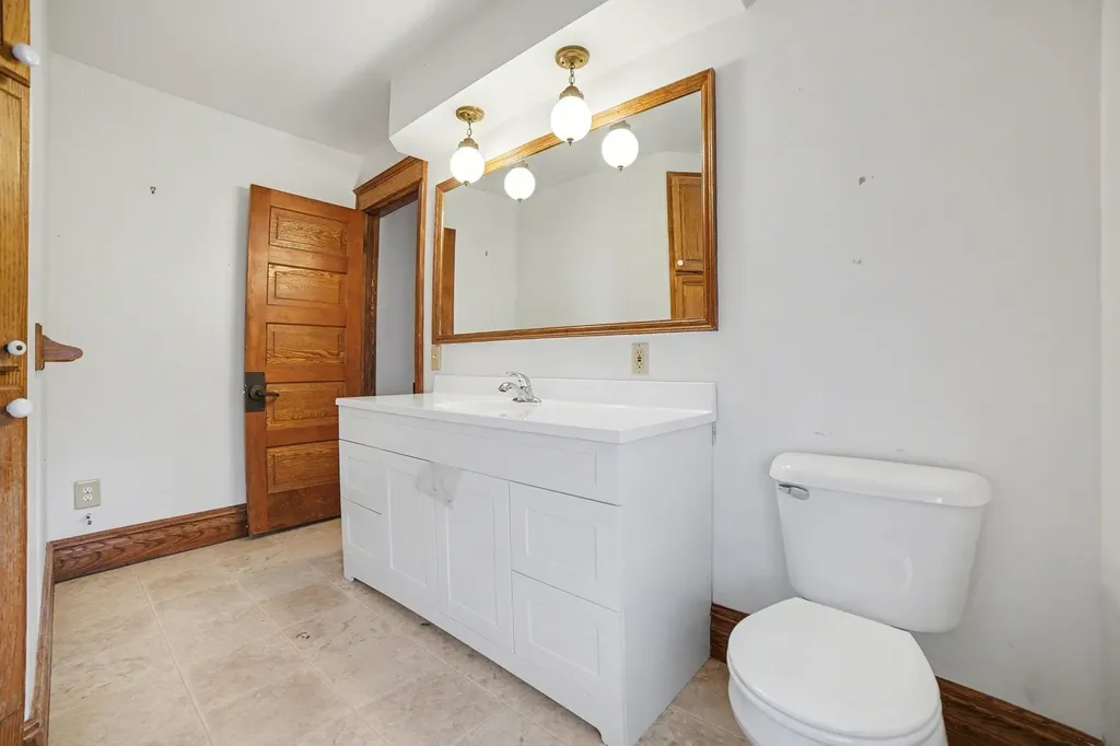 309 Grant Avenue Alma City MI 48801