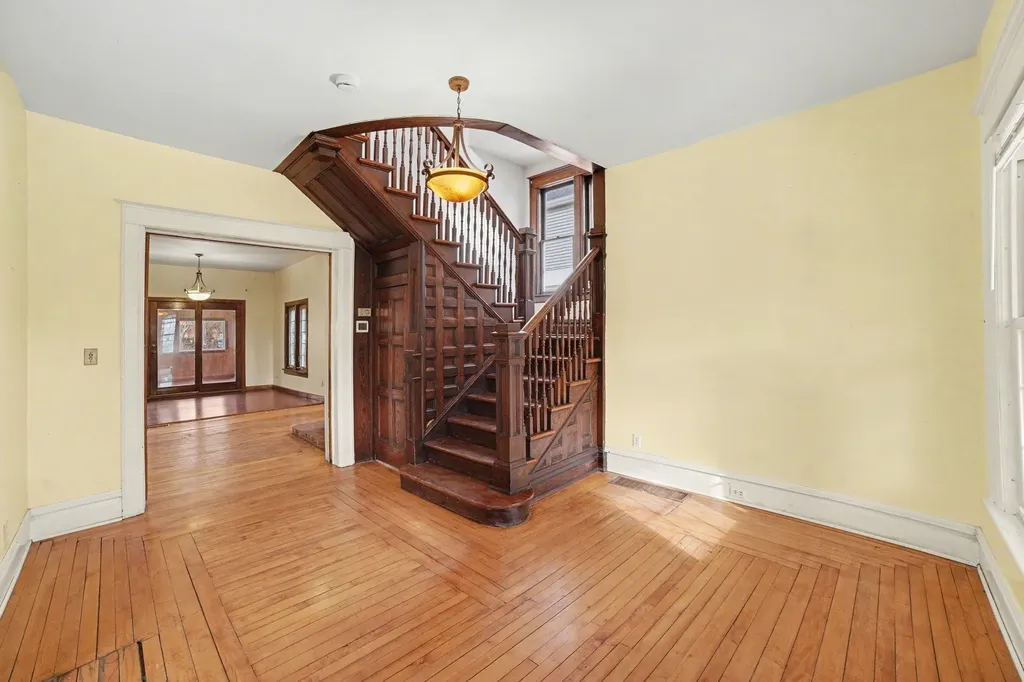309 Grant Avenue Alma City MI 48801