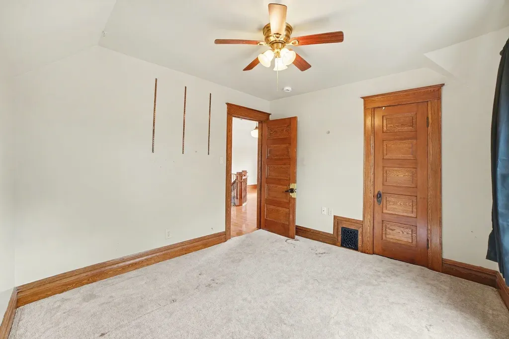 309 Grant Avenue Alma City MI 48801