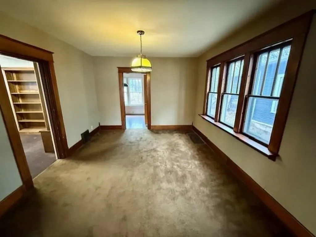 615 Wright Avenue Alma City MI 48801