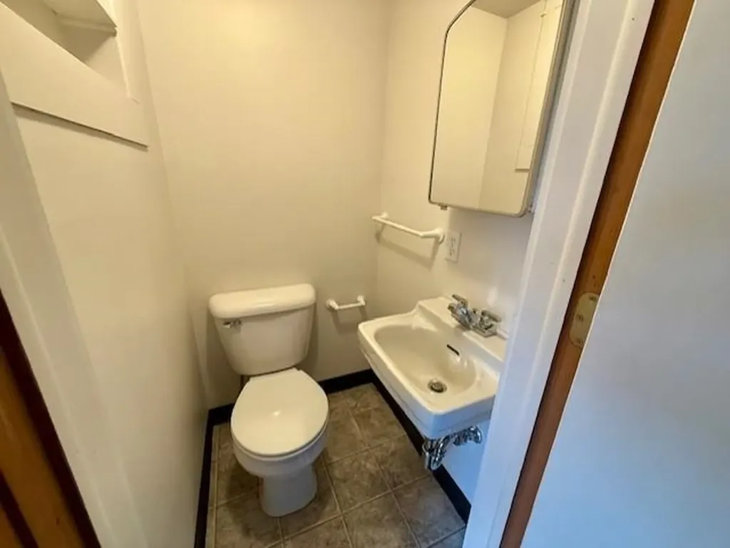 615 Wright Avenue Alma City MI 48801