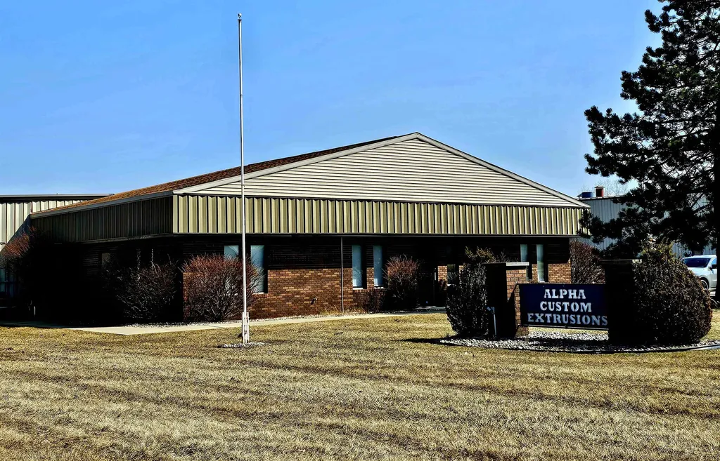 800 Woodside Drive St. Louis City MI 48880
