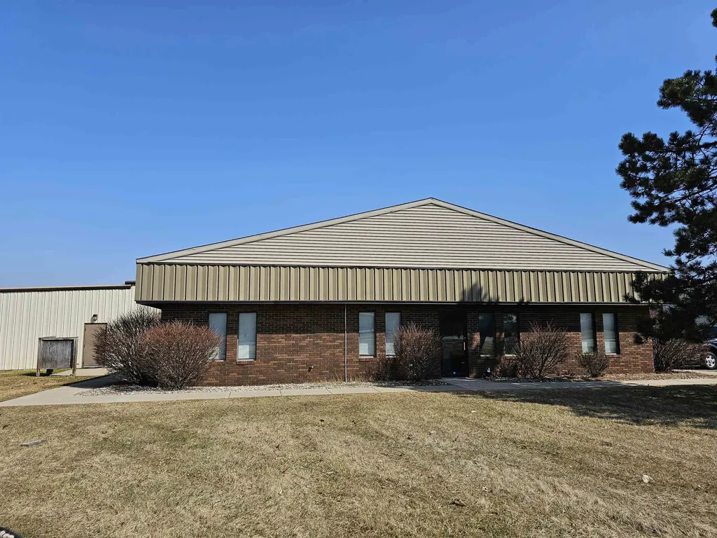 800 Woodside Drive St. Louis City MI 48880