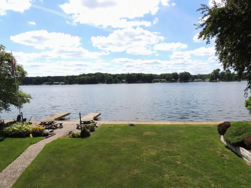 1116 Fairway Drive Lake Isabella Village MI 48893