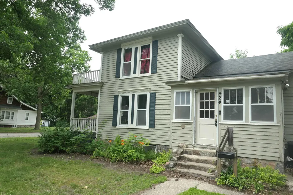 424 S Kinney Street Mt. Pleasant City MI 48858