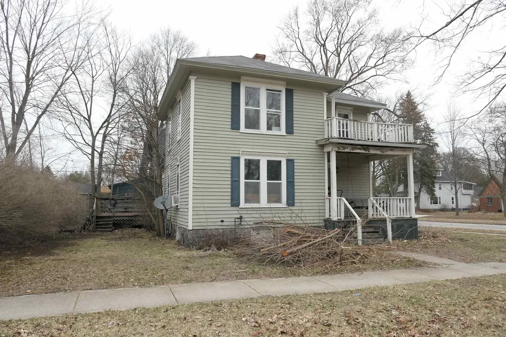 424 S Kinney Street Mt. Pleasant City MI 48858