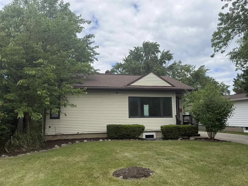 905 E High Mt. Pleasant City MI 48858