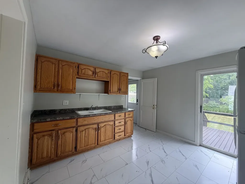 905 E High Mt. Pleasant City MI 48858