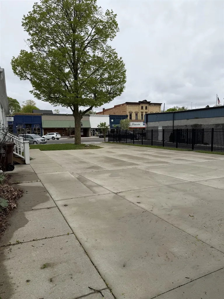 323 W Wright Avenue Shepherd Village MI 48883