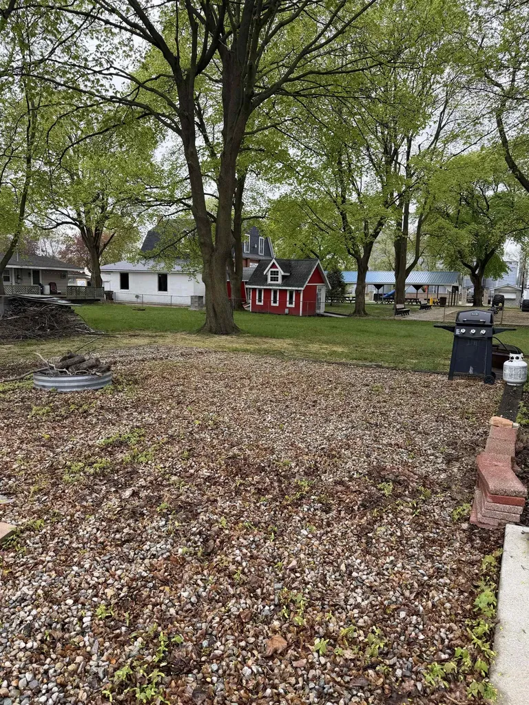 323 W Wright Avenue Shepherd Village MI 48883
