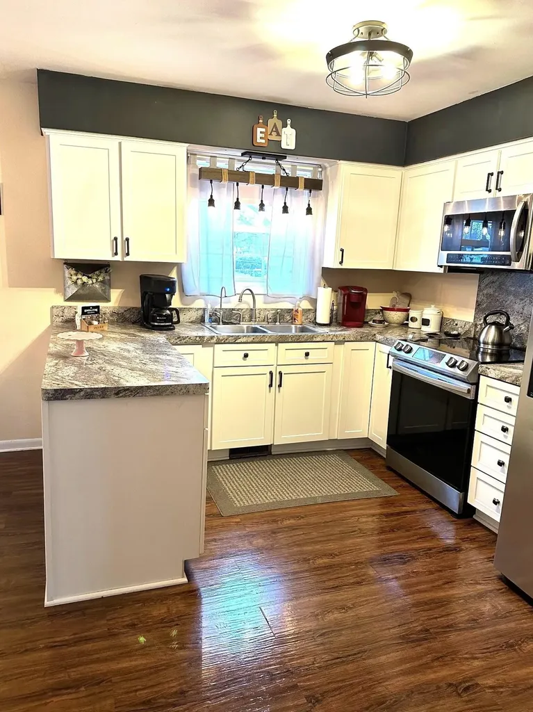 209 West Drive Mt. Pleasant City MI 48858