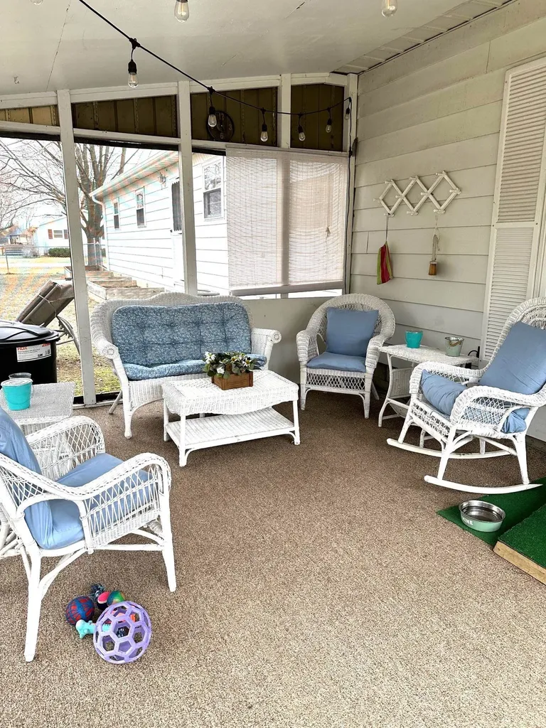 209 West Drive Mt. Pleasant City MI 48858
