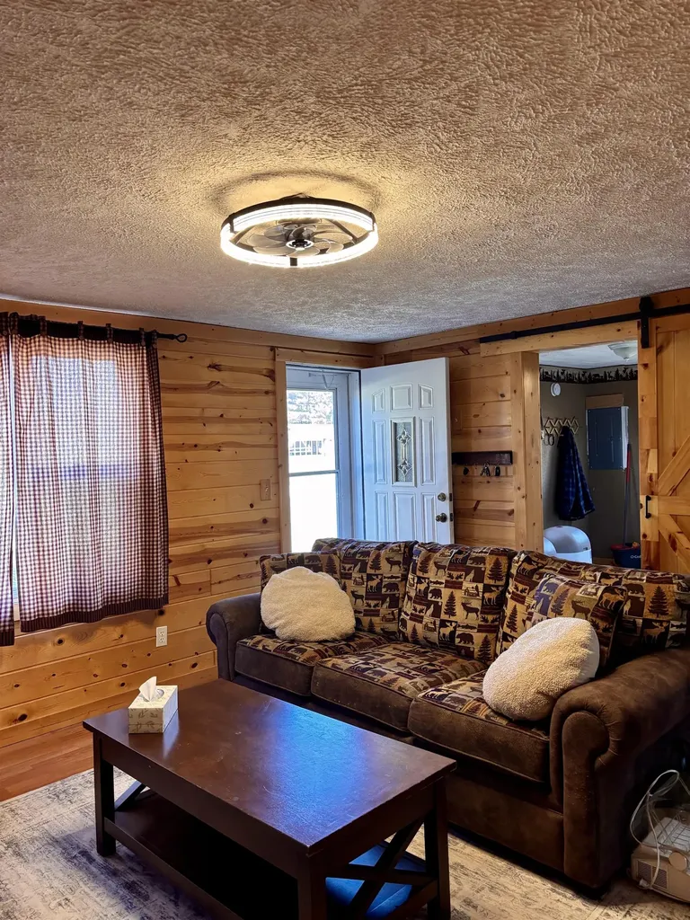 2738 Cathy Street Hamilton Township MI 48625