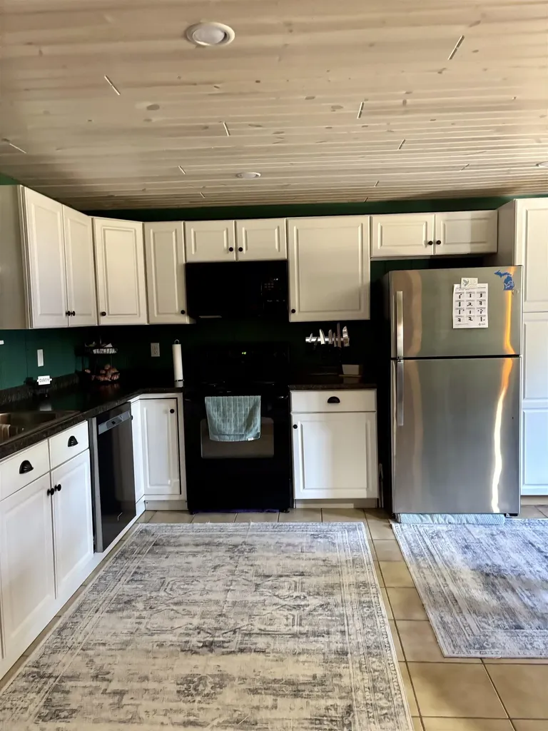 2738 Cathy Street Hamilton Township MI 48625