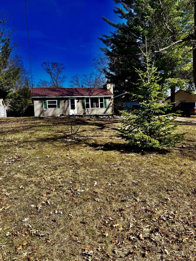 2738 Cathy Street Hamilton Township MI 48625