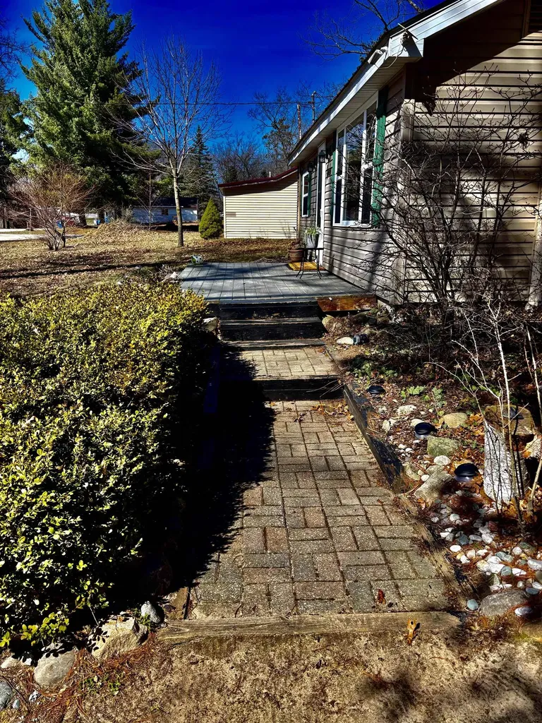 2738 Cathy Street Hamilton Township MI 48625