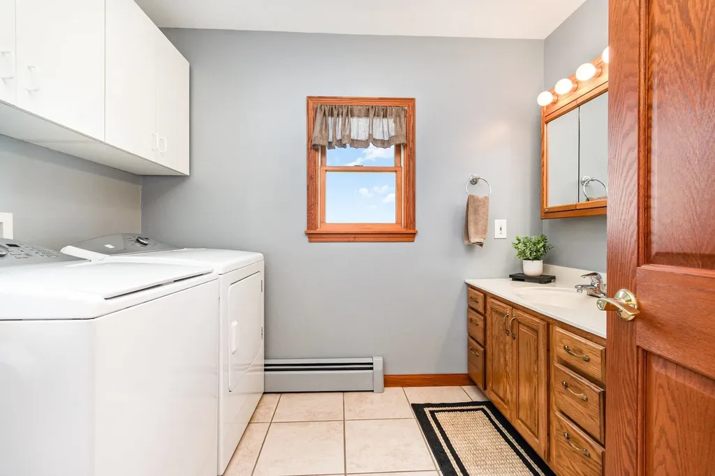 10063 E Walton Road Coe Township MI 48883