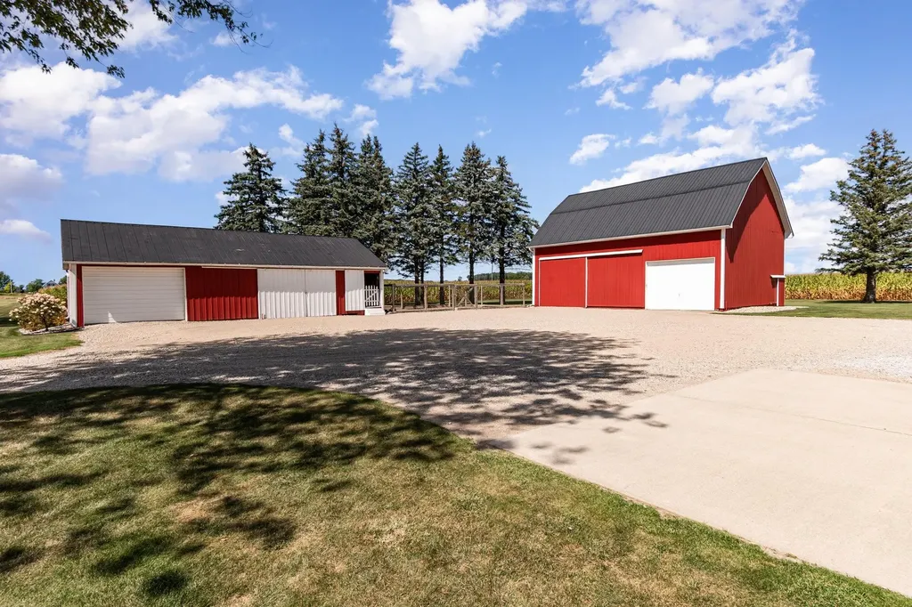 10063 E Walton Road Coe Township MI 48883
