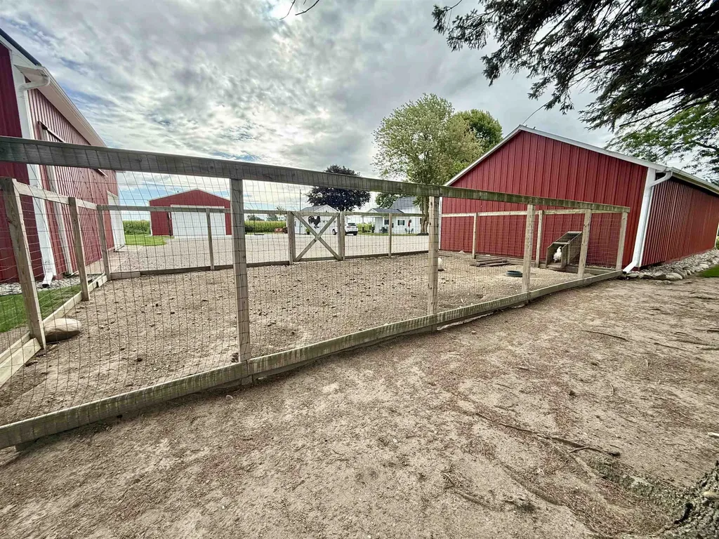 10063 E Walton Road Coe Township MI 48883
