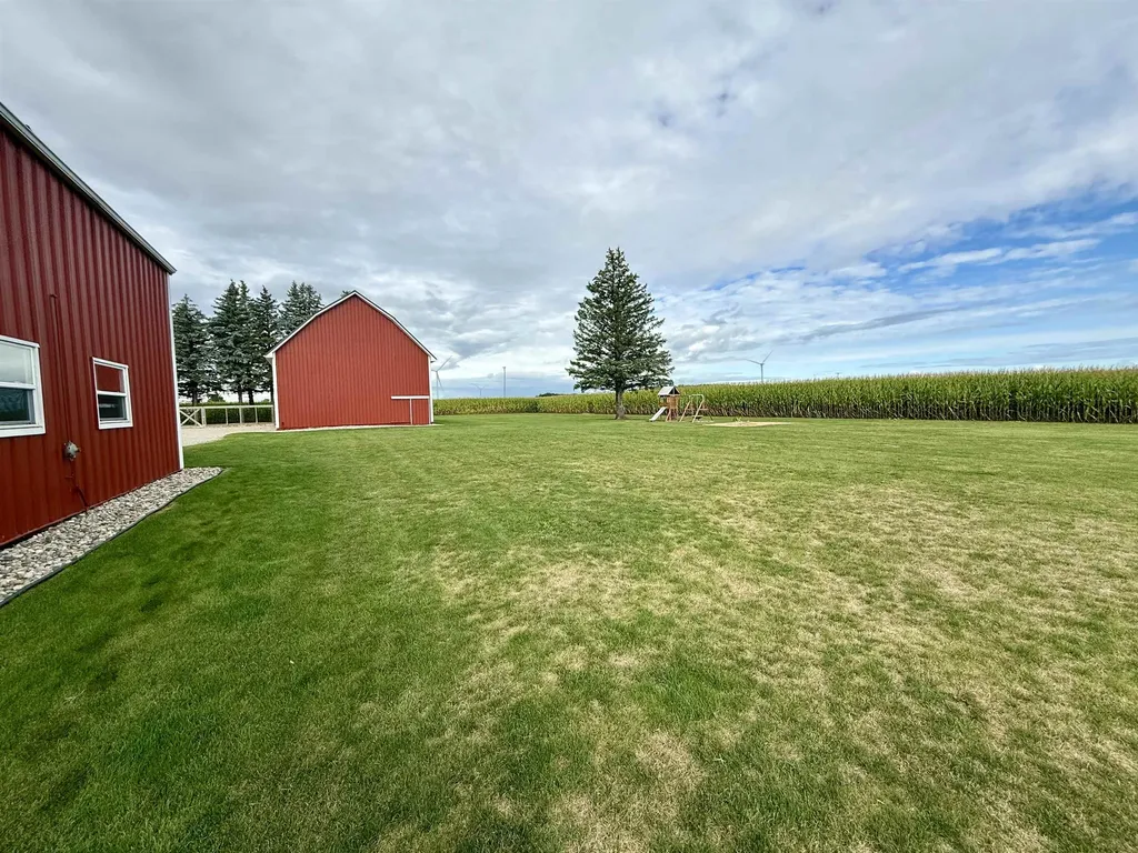 10063 E Walton Road Coe Township MI 48883