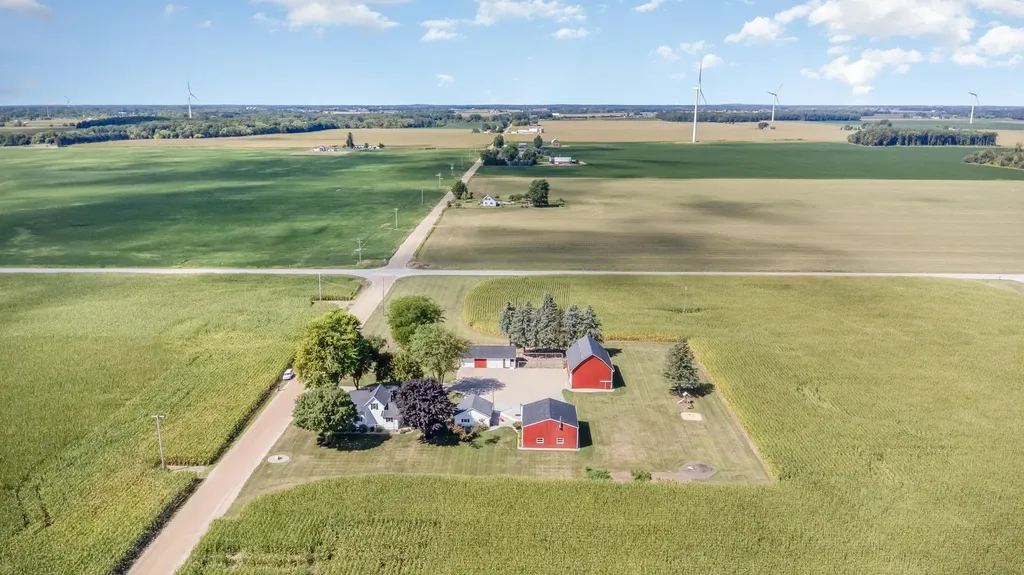 10063 E Walton Road Coe Township MI 48883