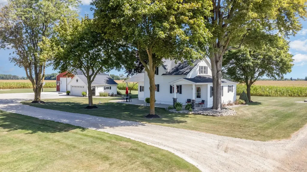10063 E Walton Road Coe Township MI 48883