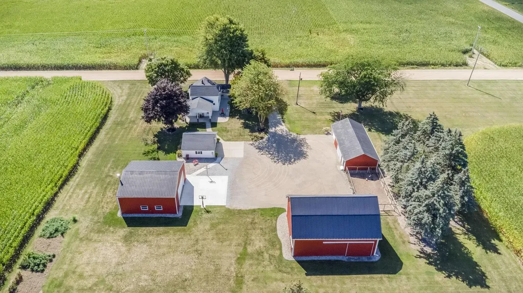 10063 E Walton Road Coe Township MI 48883