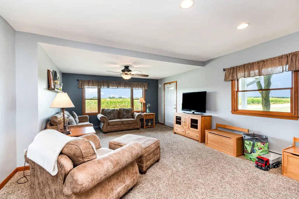 10063 E Walton Road Coe Township MI 48883