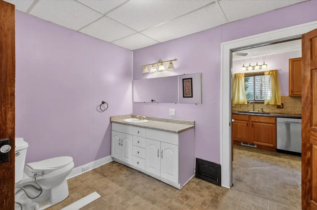 804 Woodworth Avenue Alma City MI 48801