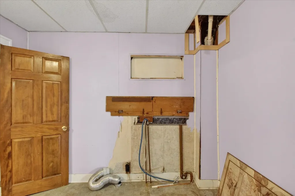 804 Woodworth Avenue Alma City MI 48801