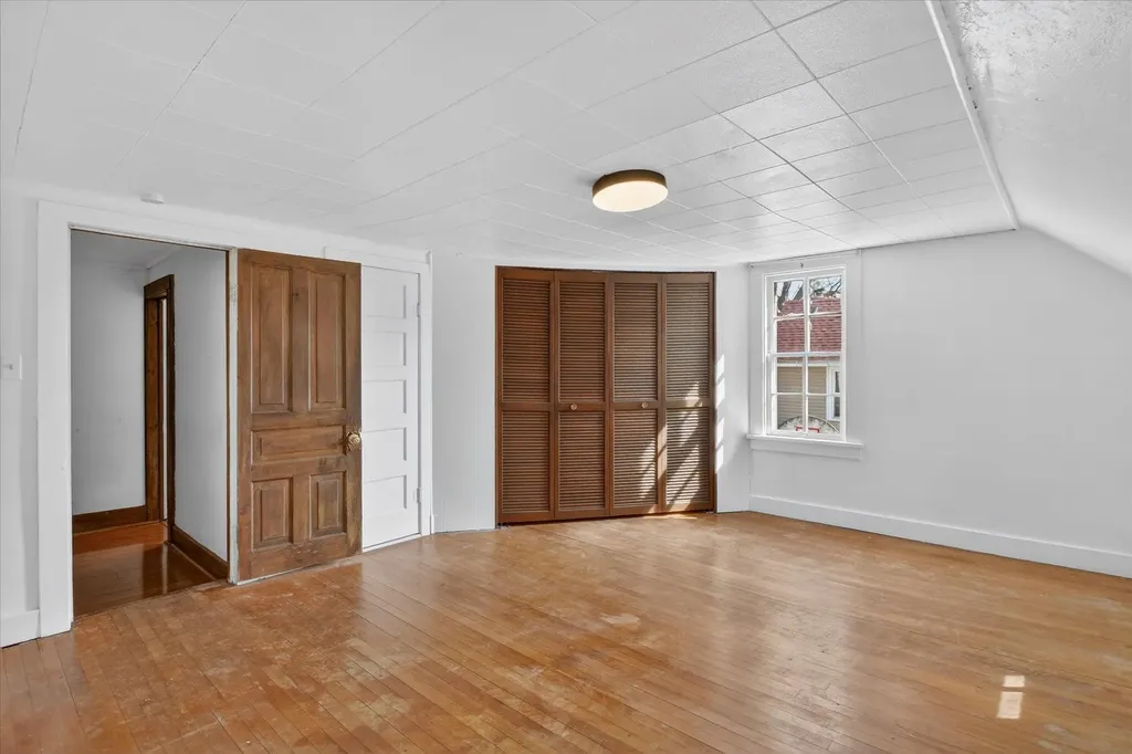 804 Woodworth Avenue Alma City MI 48801