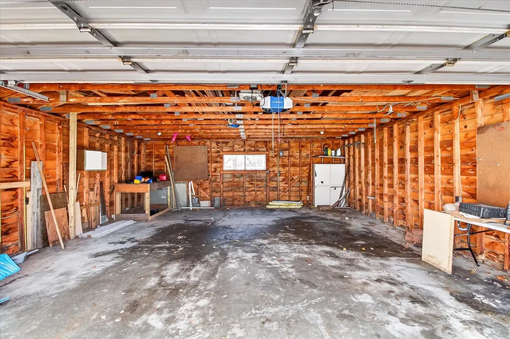 804 Woodworth Avenue Alma City MI 48801