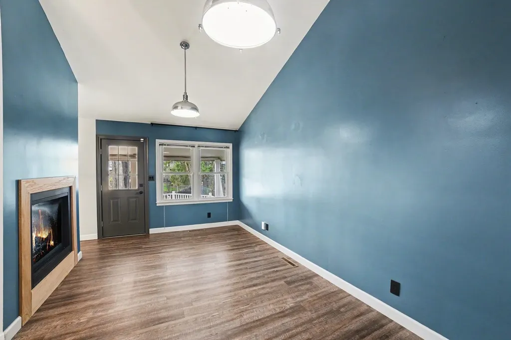 1320 E Lincoln Mt. Pleasant City MI 48858