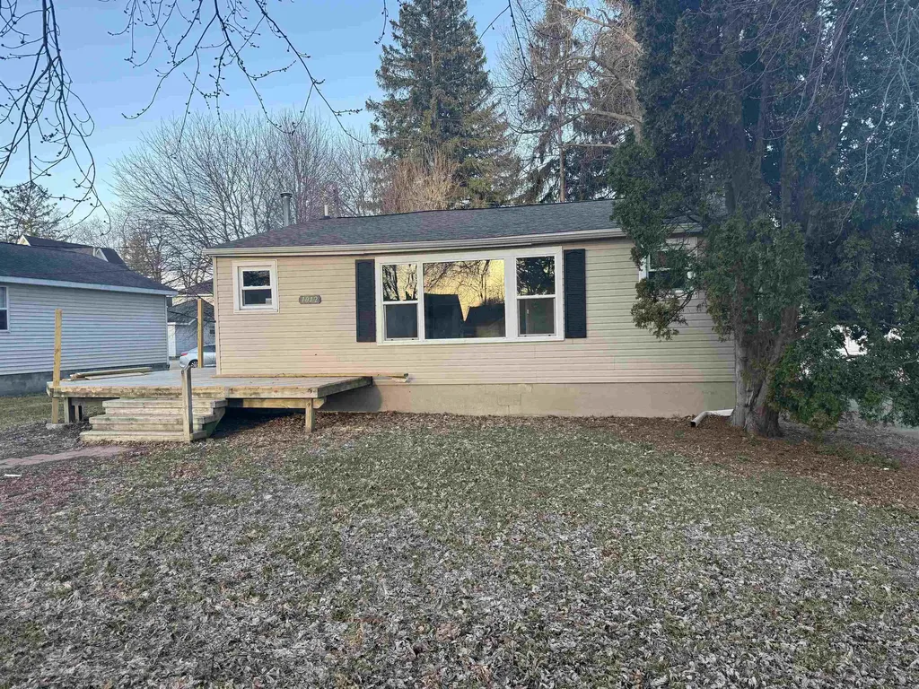 1012 S Lansing Mt. Pleasant City MI 48858