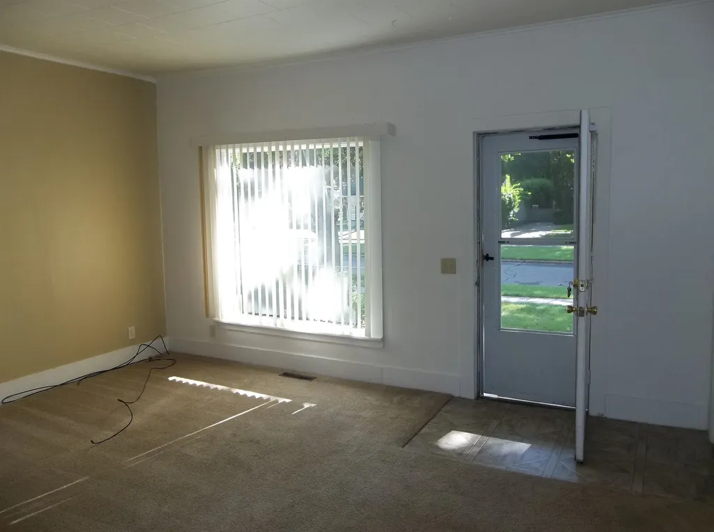 406 S Kinney Mt. Pleasant City MI 48858