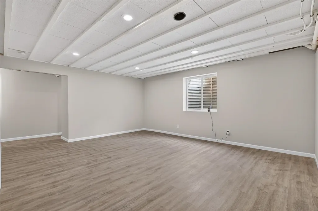 11681 SE Koala Bear Drive Unknown City MI 49302