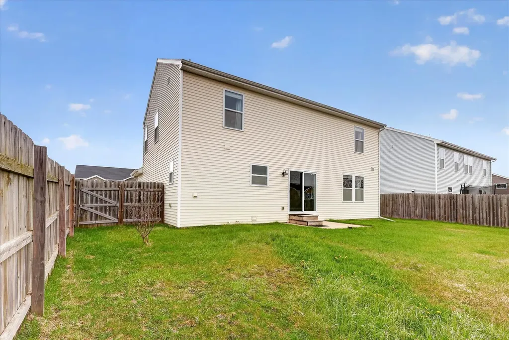 11681 SE Koala Bear Drive Unknown City MI 49302
