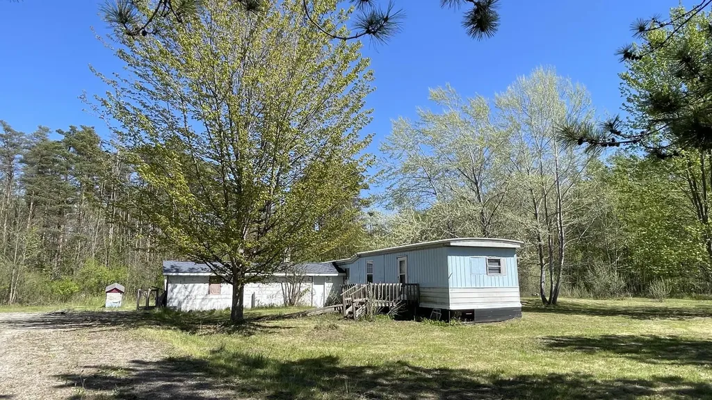 5985 Roehrs Road Beaverton Township MI 48612