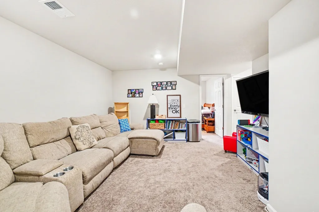 1541 Batson Place Mt. Pleasant City MI 48858