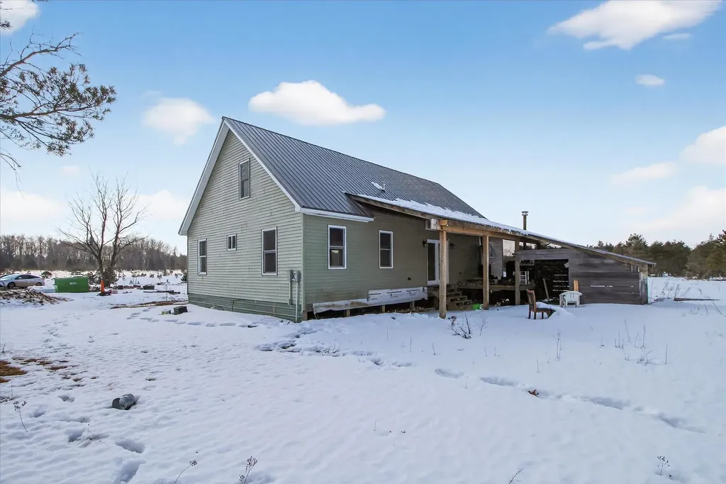 13501 Pioneer Le Roy Township MI 49655