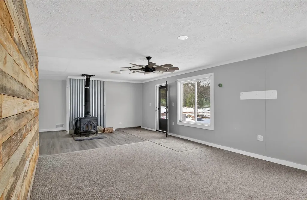 13501 Pioneer Le Roy Township MI 49655